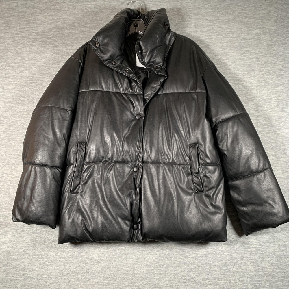 NVLT Jacket Womens Small Black Faux Leather Puffer Snap Front‎ Collared Warm